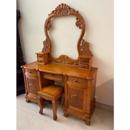 GƯƠNG TRANG ĐIỂM 